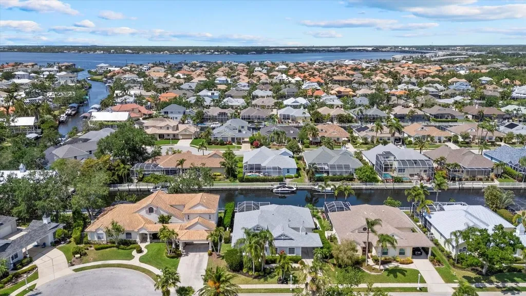 4715 Spinnaker Drive Bradenton FL 34208