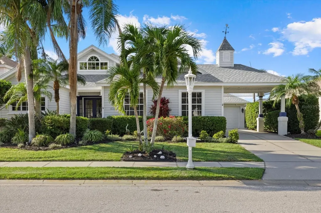 4715 Spinnaker Drive Bradenton FL 34208