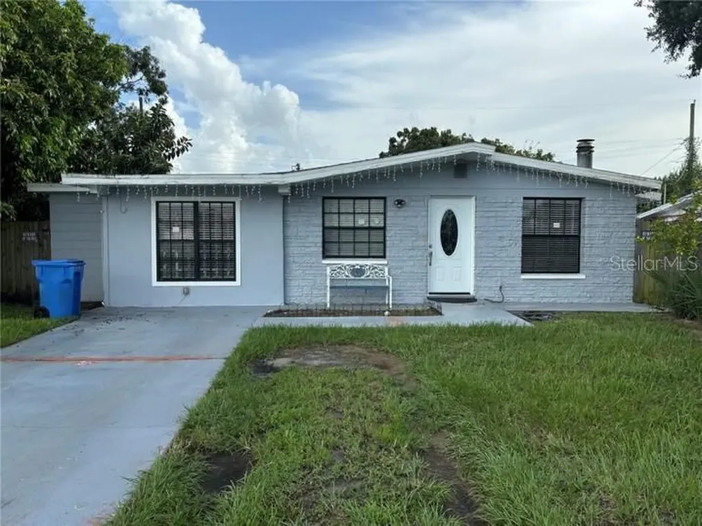 6512 W Comanche Avenue Tampa FL 33634