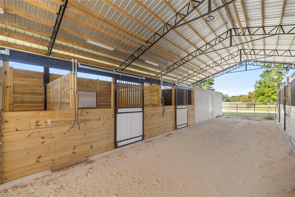 19340 SW 5th Place Dunnellon FL 34431
