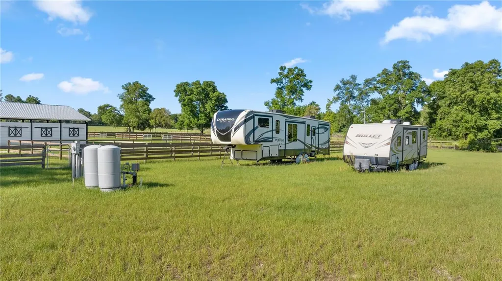 19340 SW 5th Place Dunnellon FL 34431