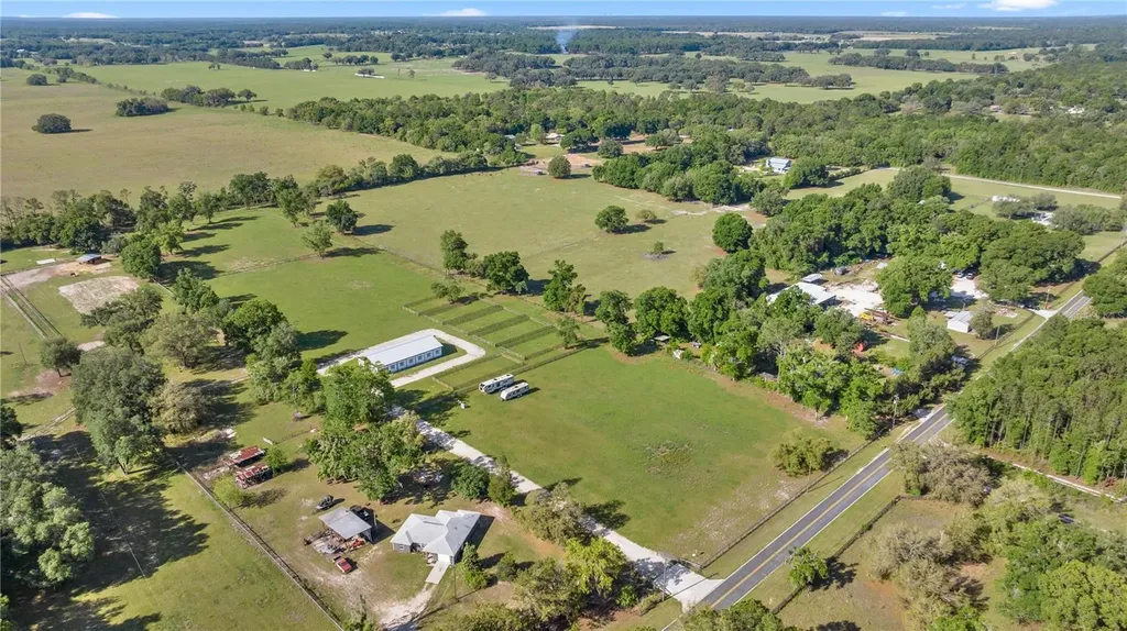 19340 SW 5th Place Dunnellon FL 34431