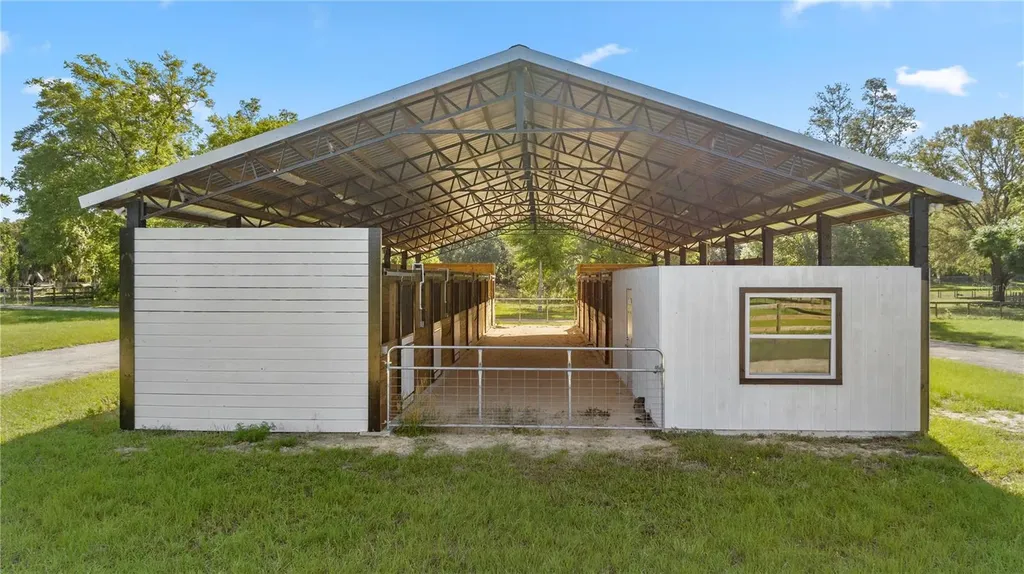 19340 SW 5th Place Dunnellon FL 34431