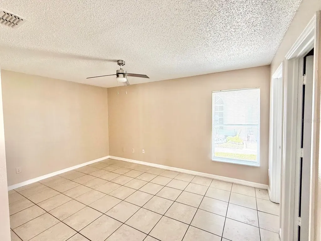 2414 Harbor Town Drive Kissimmee FL 34744