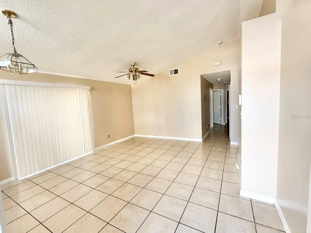 2414 Harbor Town Drive Kissimmee FL 34744