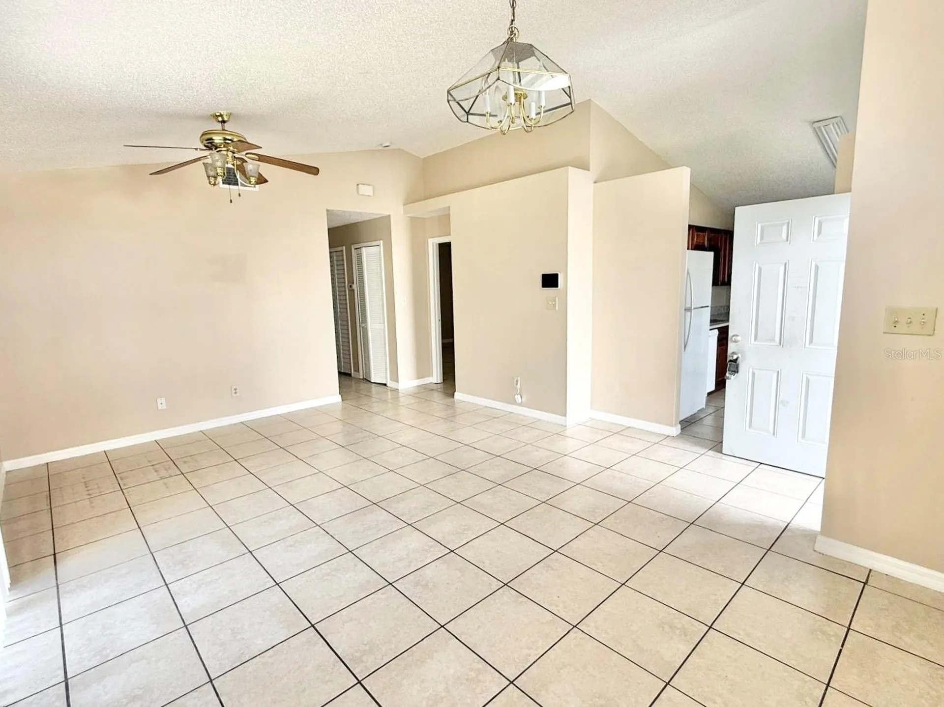 2414 Harbor Town Drive Kissimmee FL 34744