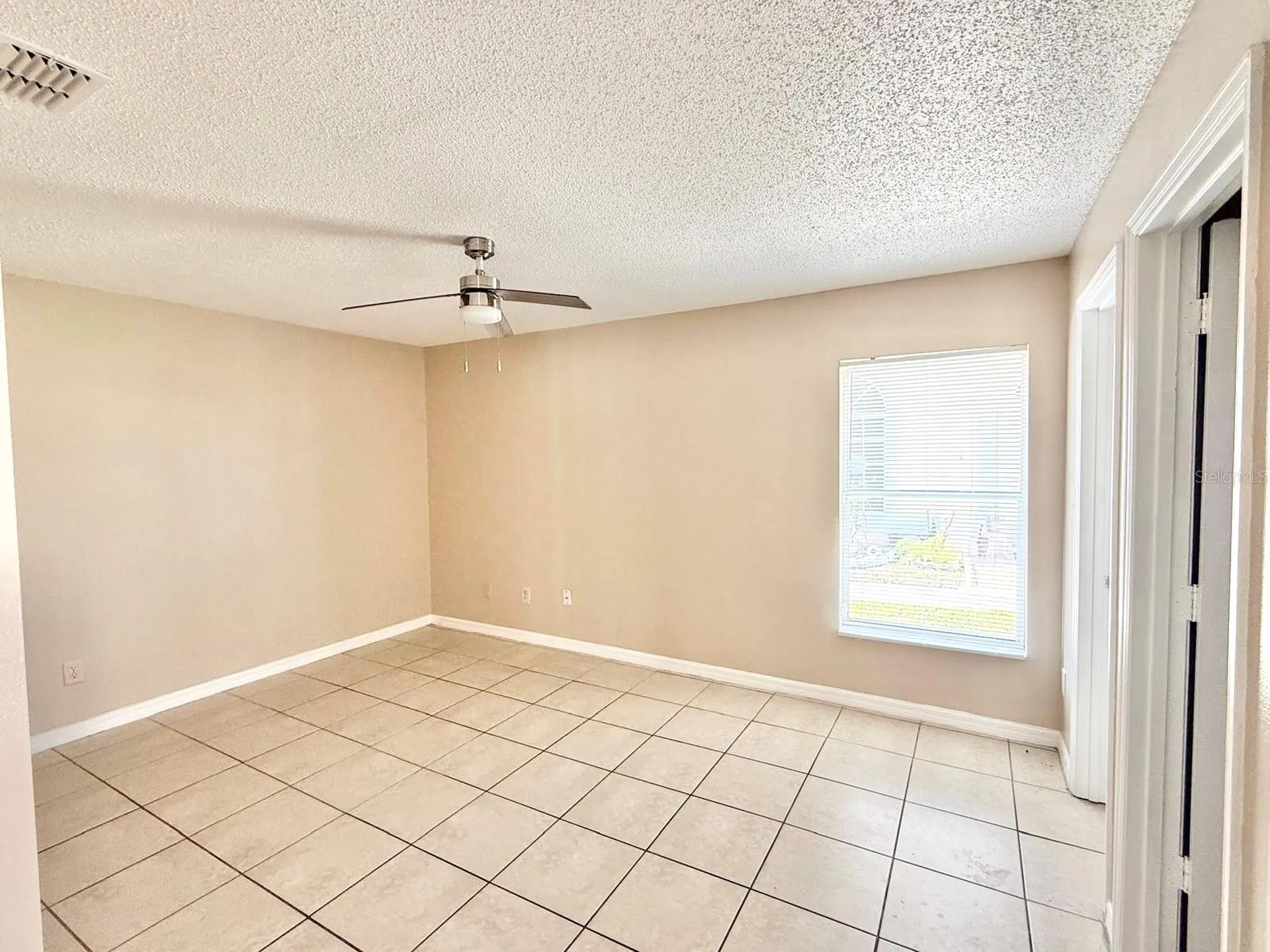2414 Harbor Town Drive Kissimmee FL 34744