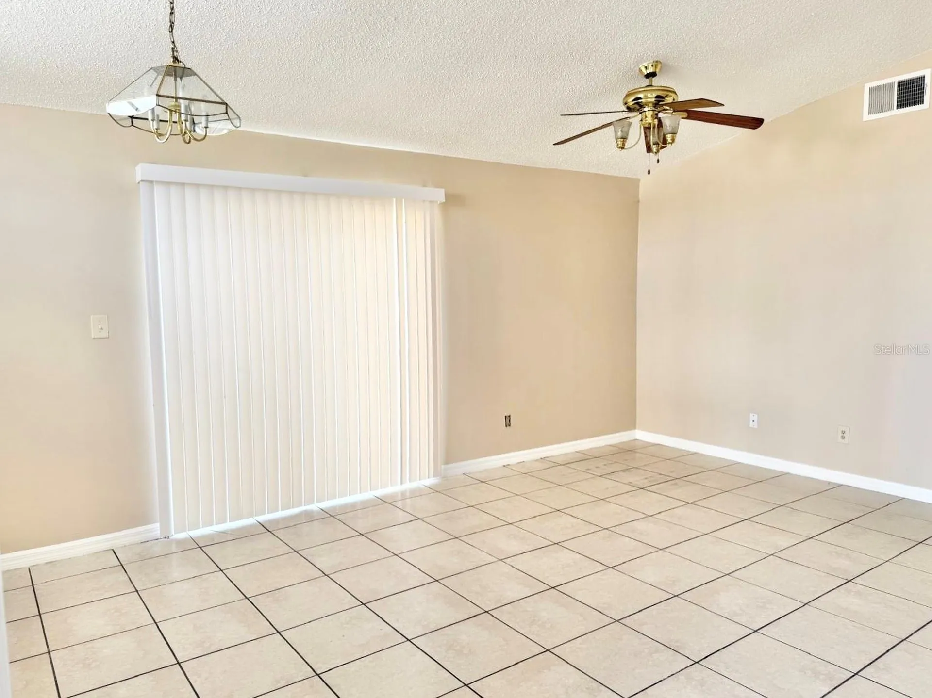 2414 Harbor Town Drive Kissimmee FL 34744