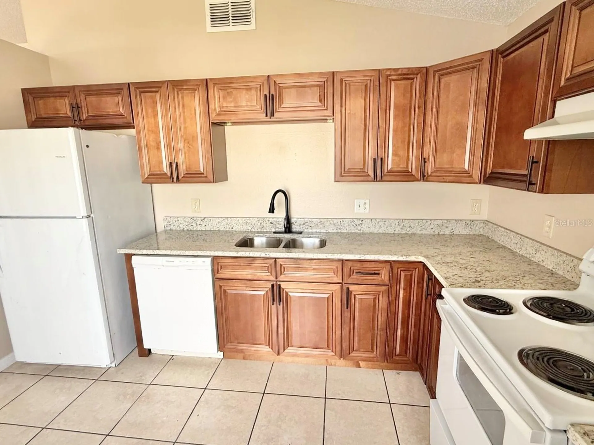 2414 Harbor Town Drive Kissimmee FL 34744