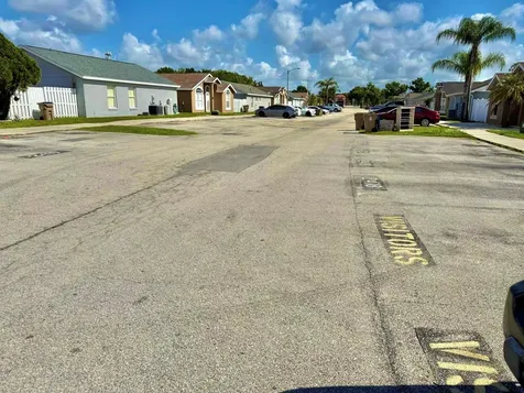 2414 Harbor Town Drive Kissimmee FL 34744