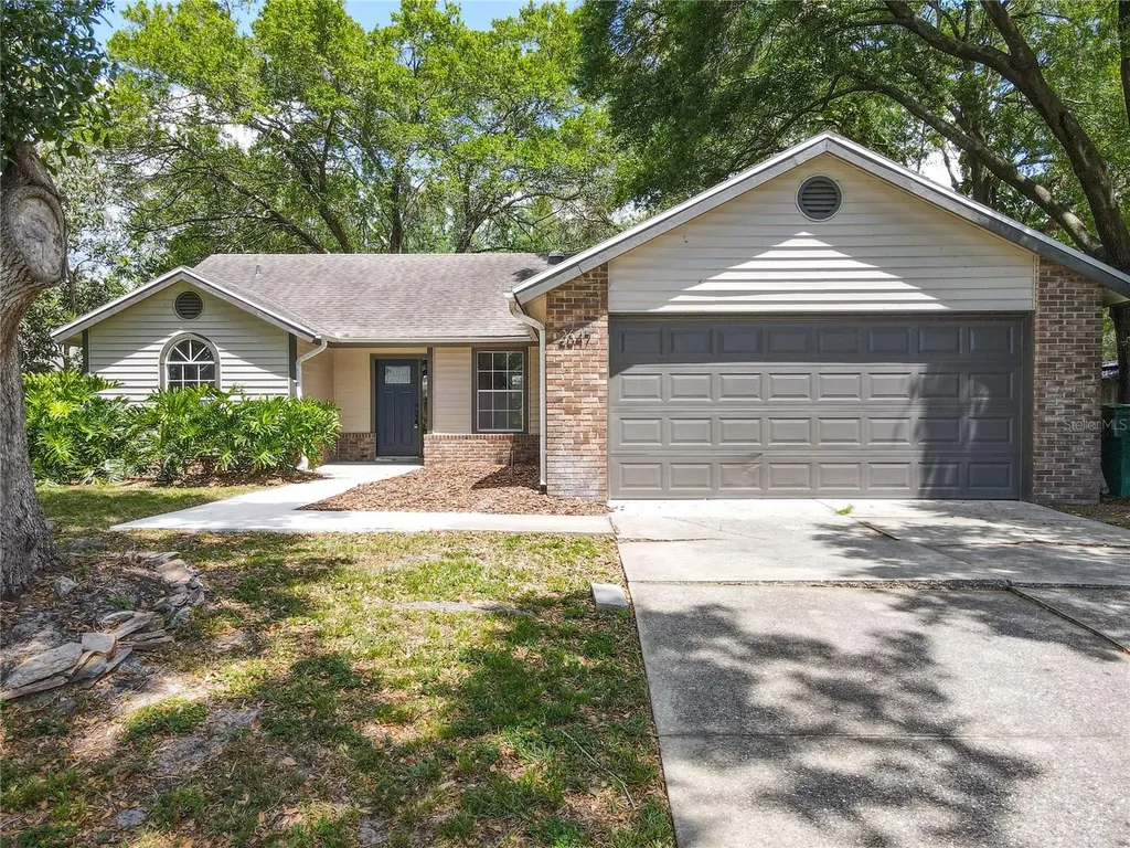 2647 Lake Landing Boulevard Eustis FL 32726