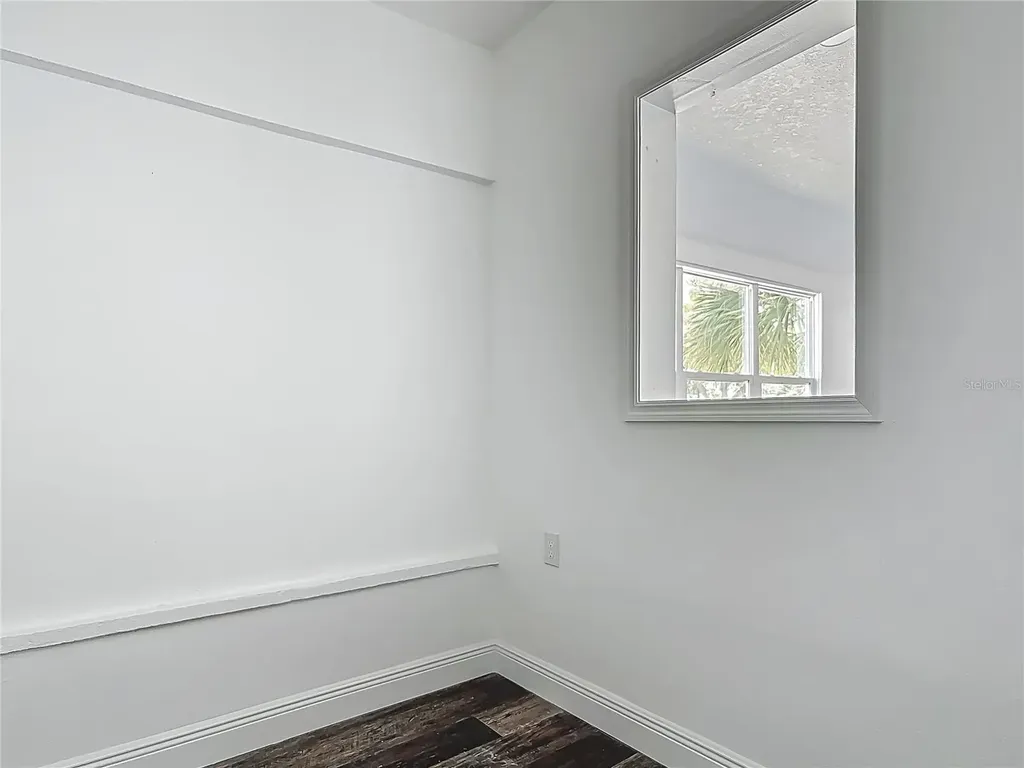 547 N Ridgewood Avenue Daytona Beach FL 32114