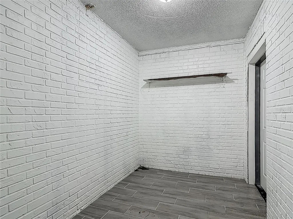 547 N Ridgewood Avenue Daytona Beach FL 32114