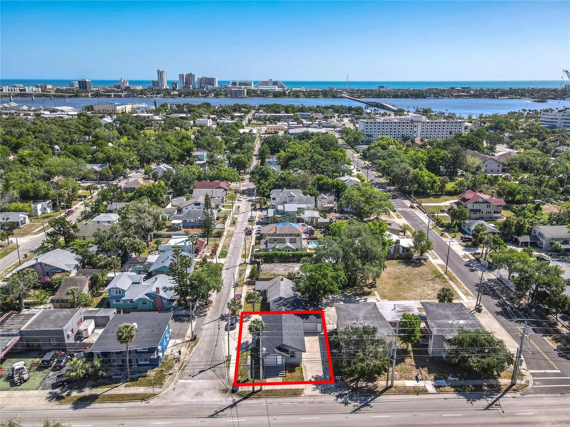 547 N Ridgewood Avenue Daytona Beach FL 32114