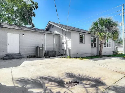 547 N Ridgewood Avenue Daytona Beach FL 32114