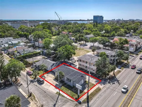 547 N Ridgewood Avenue Daytona Beach FL 32114