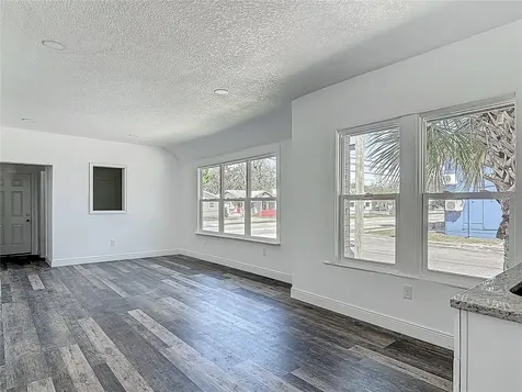 547 N Ridgewood Avenue Daytona Beach FL 32114