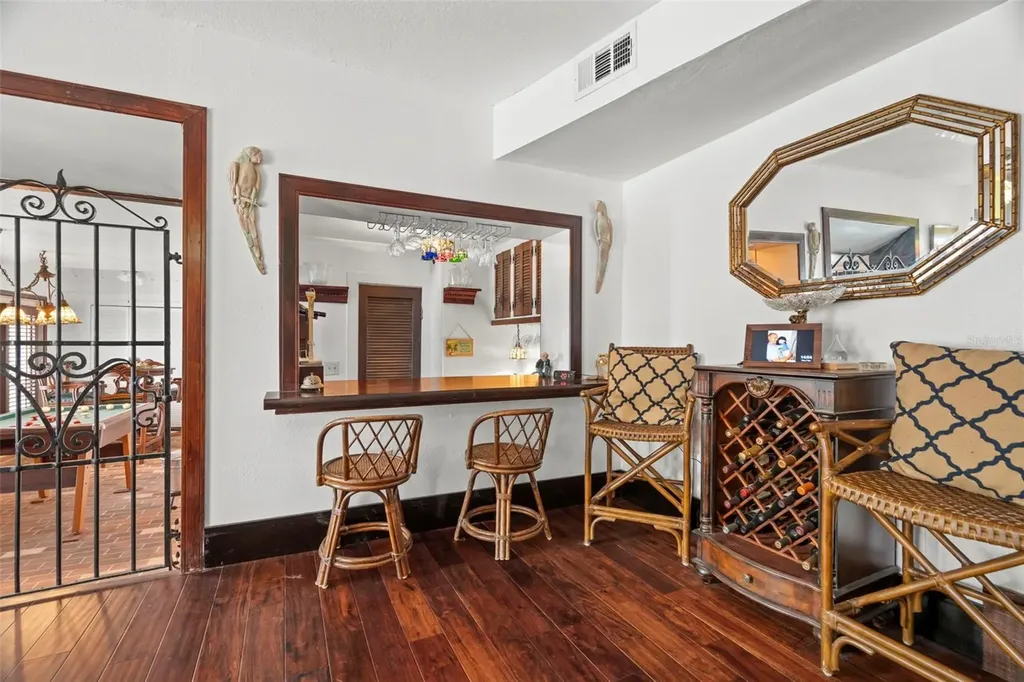 806 Narcissus Avenue Clearwater Beach FL 33767