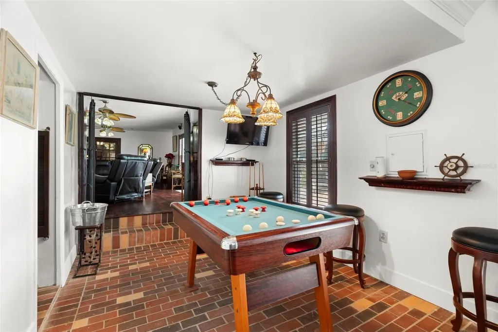 806 Narcissus Avenue Clearwater Beach FL 33767