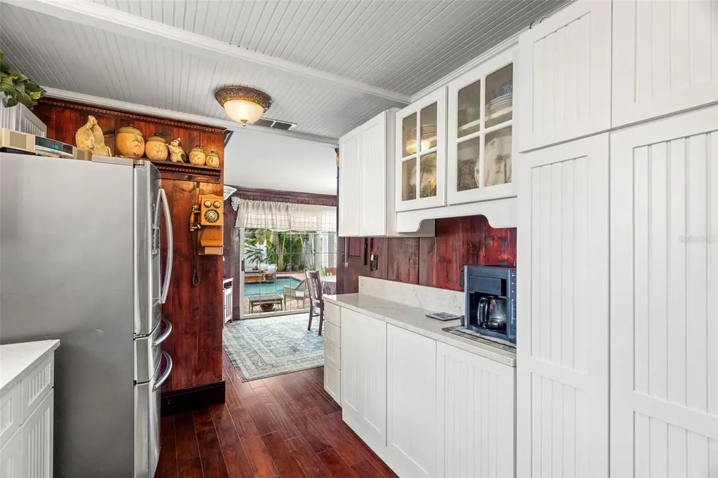 806 Narcissus Avenue Clearwater Beach FL 33767