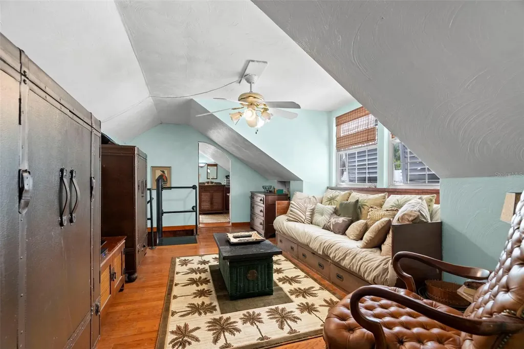 806 Narcissus Avenue Clearwater Beach FL 33767