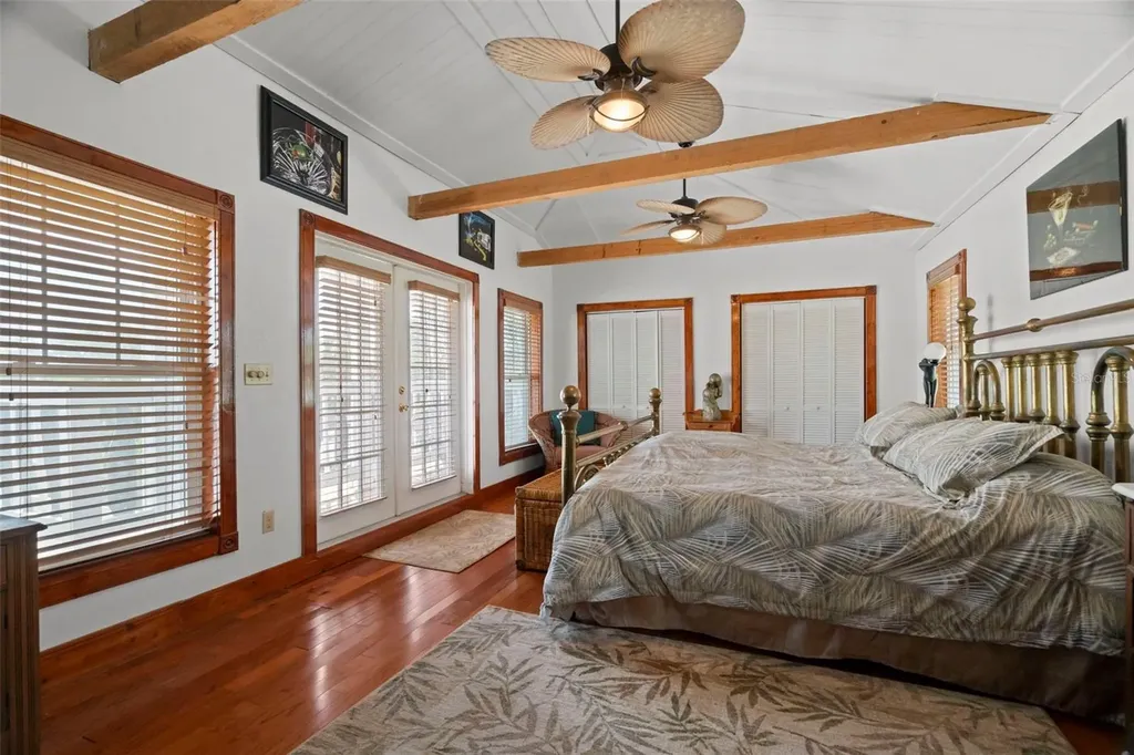 806 Narcissus Avenue Clearwater Beach FL 33767