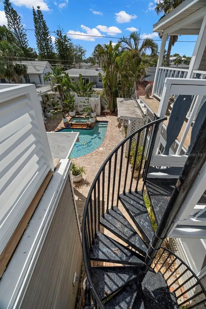 806 Narcissus Avenue Clearwater Beach FL 33767