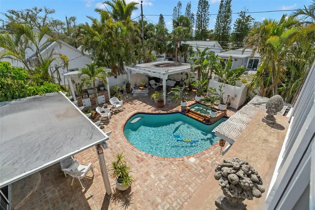 806 Narcissus Avenue Clearwater Beach FL 33767