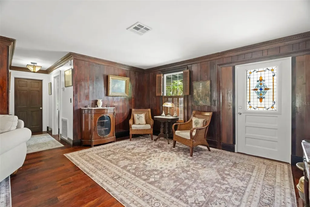 806 Narcissus Avenue Clearwater Beach FL 33767