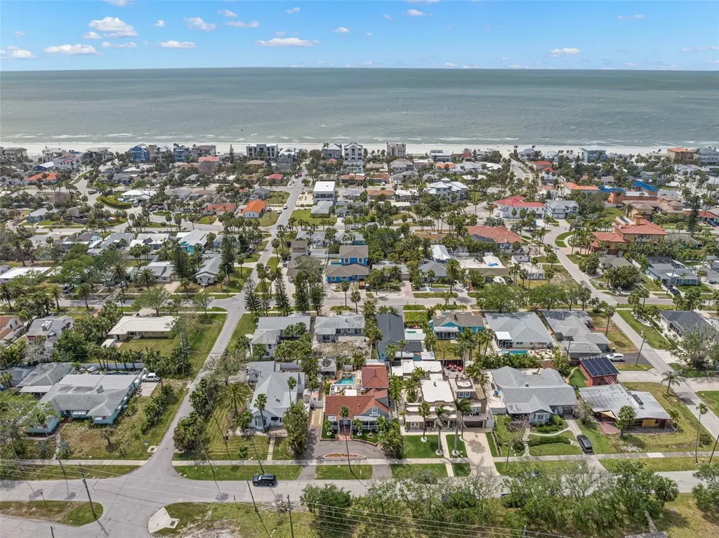 806 Narcissus Avenue Clearwater Beach FL 33767
