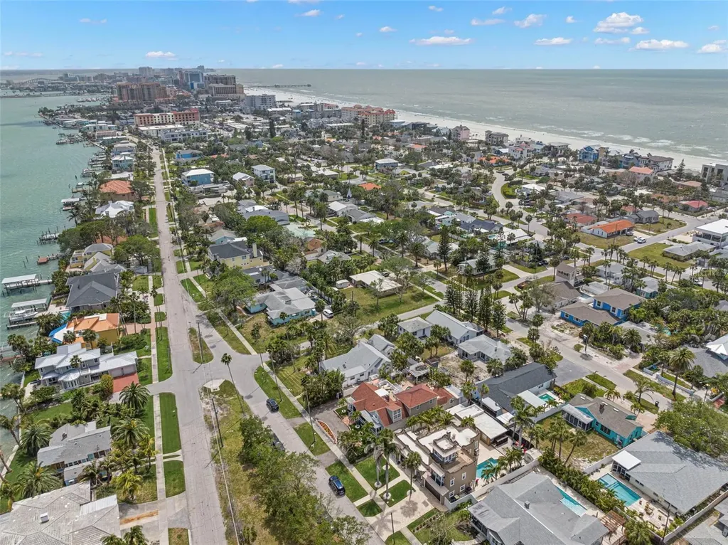 806 Narcissus Avenue Clearwater Beach FL 33767