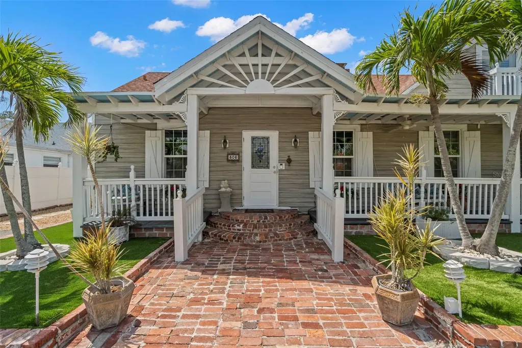 806 Narcissus Avenue Clearwater Beach FL 33767