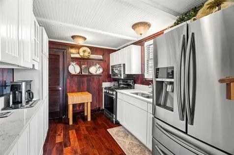806 Narcissus Avenue Clearwater Beach FL 33767
