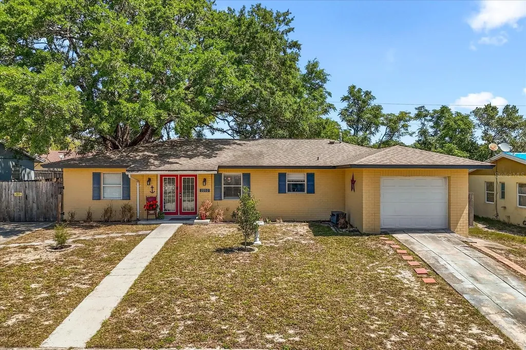 2252 Kent Road Deltona FL 32738
