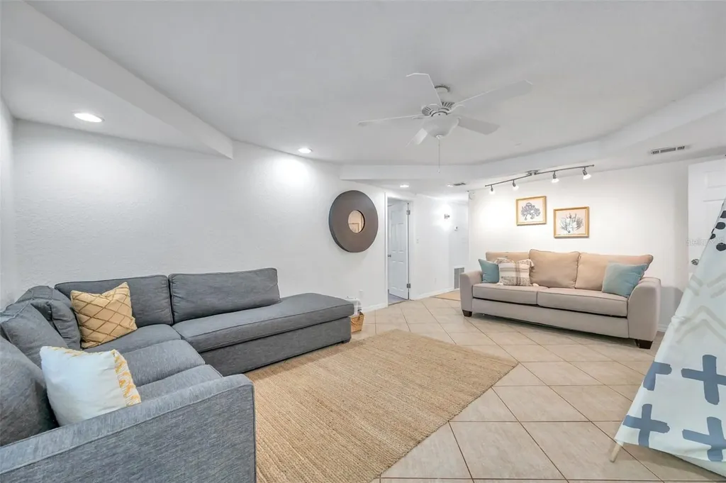 1261 12th Court SW Largo FL 33770