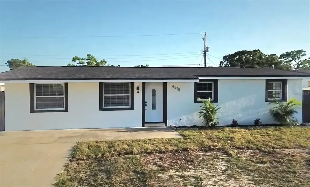 4518 W Minnehaha Street Tampa FL 33614