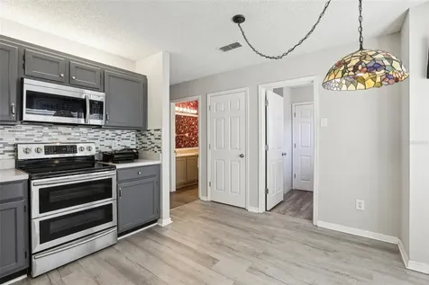 981 Piedmont Oaks Drive Apopka FL 32703