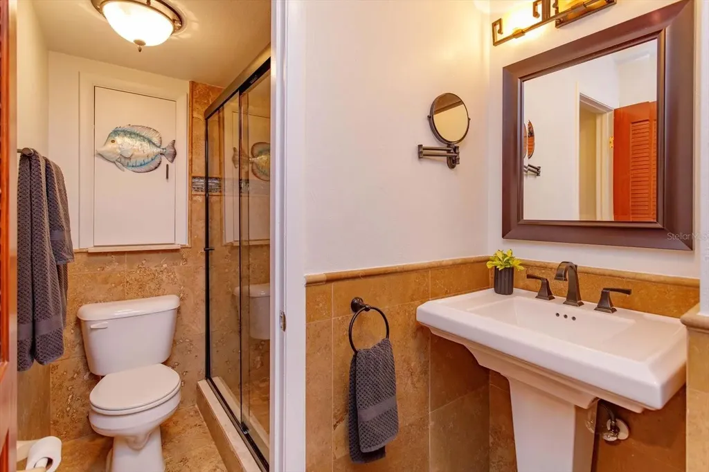 910 Locust Street New Smyrna Beach FL 32169