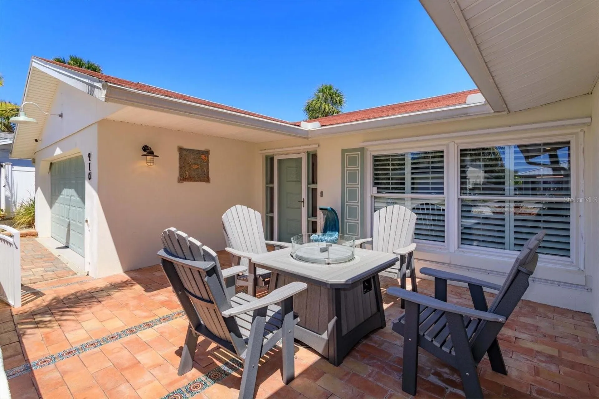 910 Locust Street New Smyrna Beach FL 32169