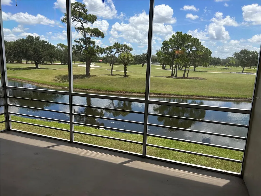7461 W Country Club Drive N Sarasota FL 34243