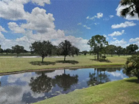 7461 W Country Club Drive N Sarasota FL 34243