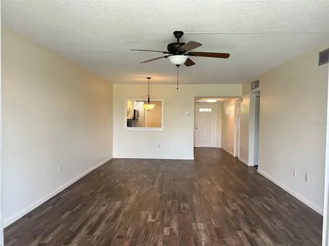 7461 W Country Club Drive N Sarasota FL 34243