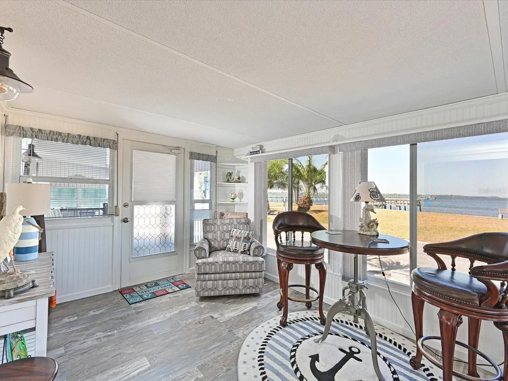 2107 Palma Sola Boulevard Bradenton FL 34209