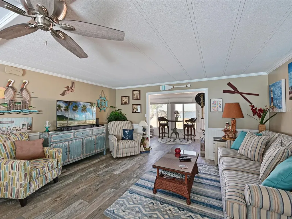 2107 Palma Sola Boulevard Bradenton FL 34209