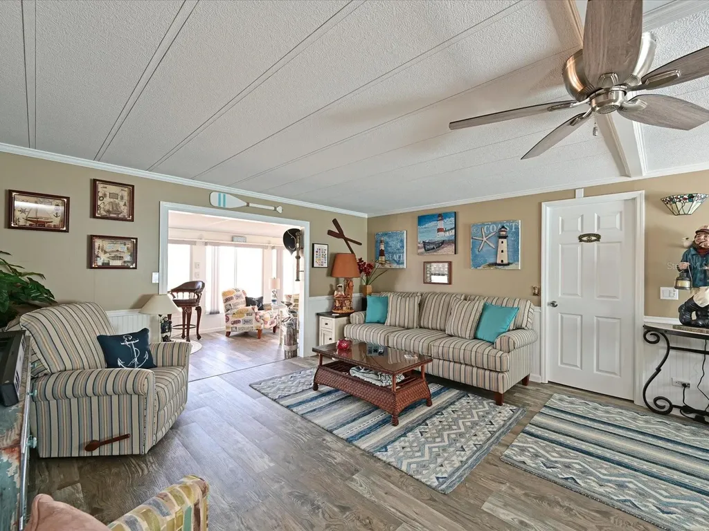 2107 Palma Sola Boulevard Bradenton FL 34209