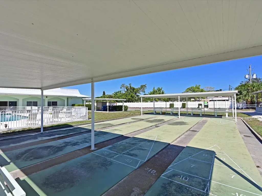 2107 Palma Sola Boulevard Bradenton FL 34209