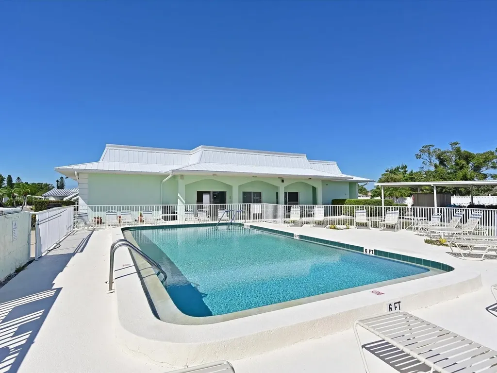 2107 Palma Sola Boulevard Bradenton FL 34209