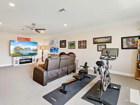 7864 Grande Shores Drive Sarasota FL 34240