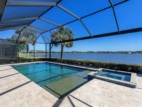 7864 Grande Shores Drive Sarasota FL 34240