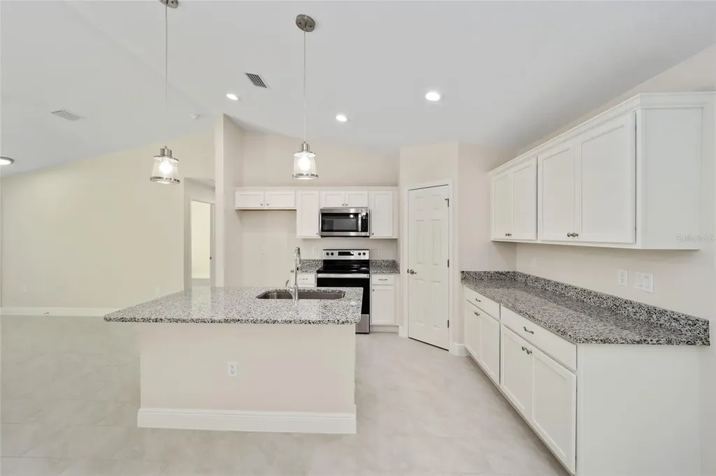 2398 W Devon Drive Citrus Springs FL 34434